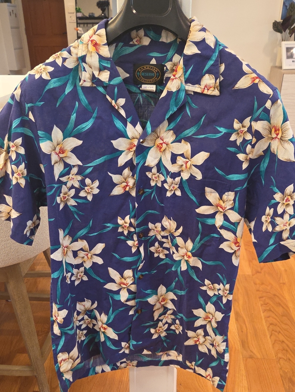Hawaiin Reserve Collection Men’s Blue Floral Camp Short-Sleeve USA Made Shirt L